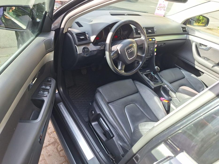 Audia A4 an 2006 1.9 TDI 116cp interior Sline 240.000 km