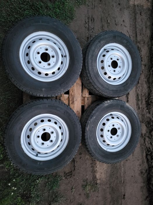 225/70 R15c LT, Sprinter