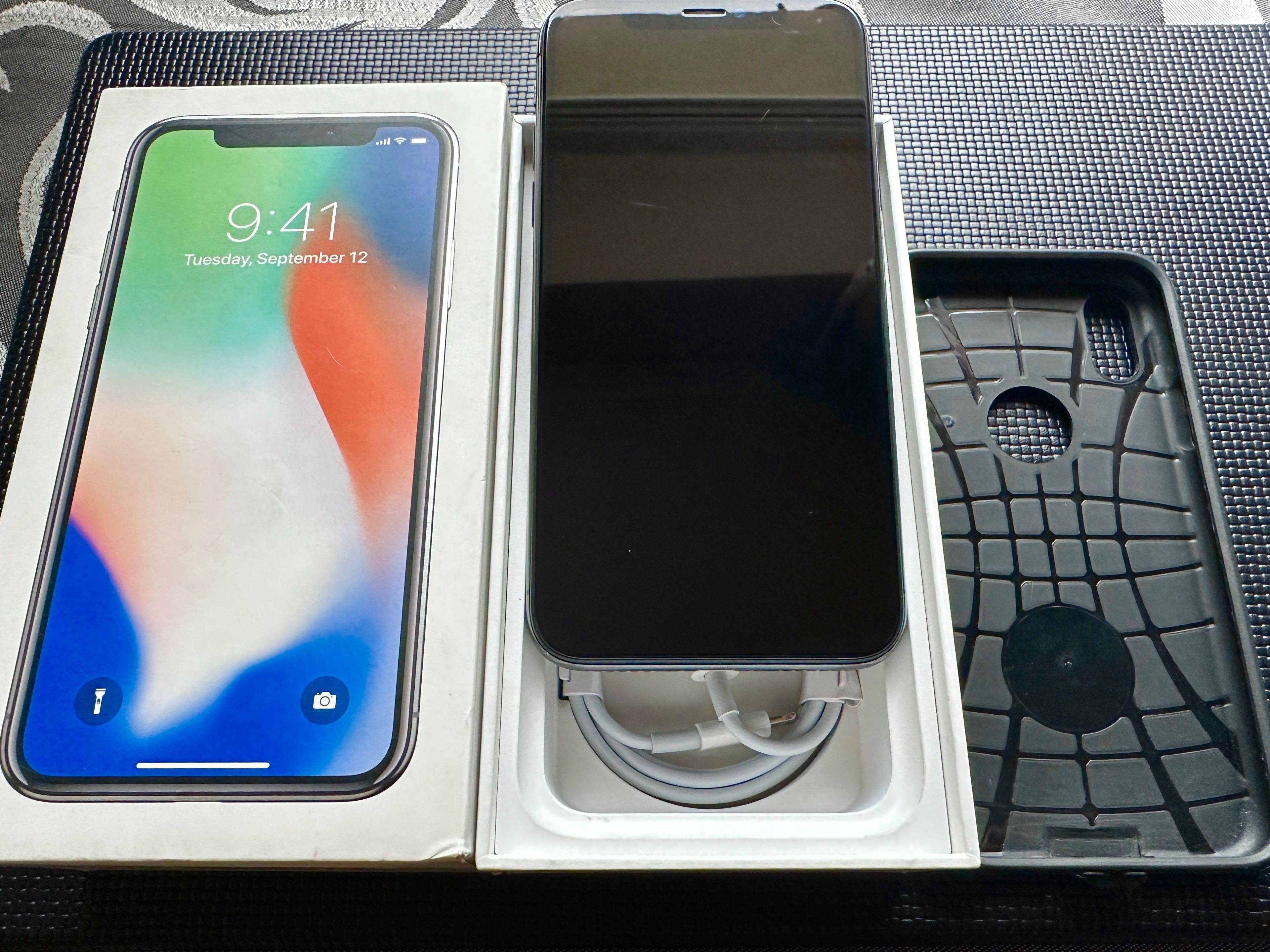 iPhone X Space Grey Impecabil / 256 Gb / Neverlocked / 100% bateria