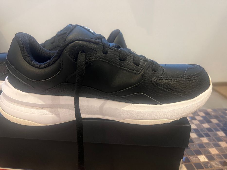 Оригинални мъжки обувки Under Armour – отлично състояние