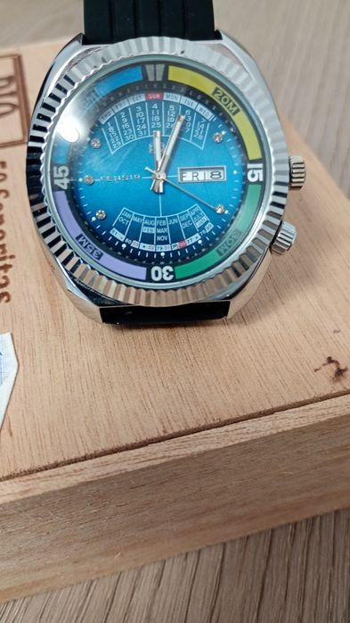 Ceas Fensir cu bezel rotativ, model oriental, 240 roni