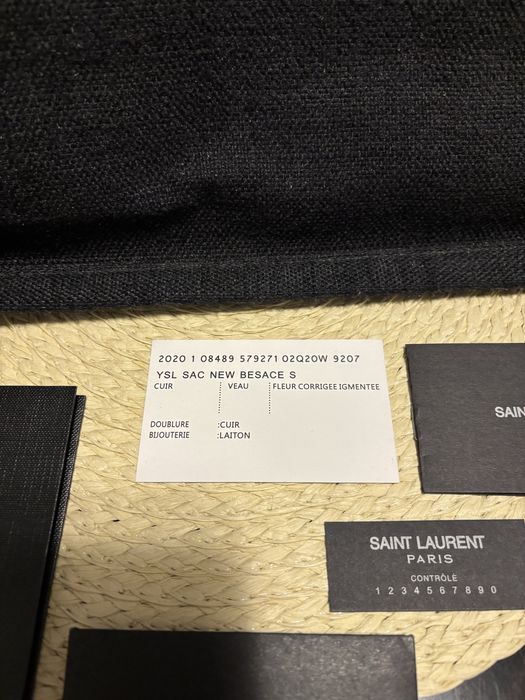 Yves Saint Laurent напълно автентична с документи