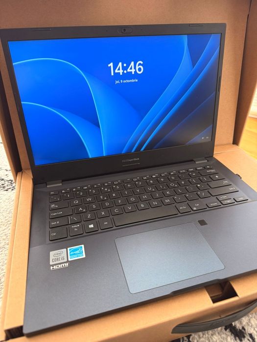Laptop asus ultraportabil