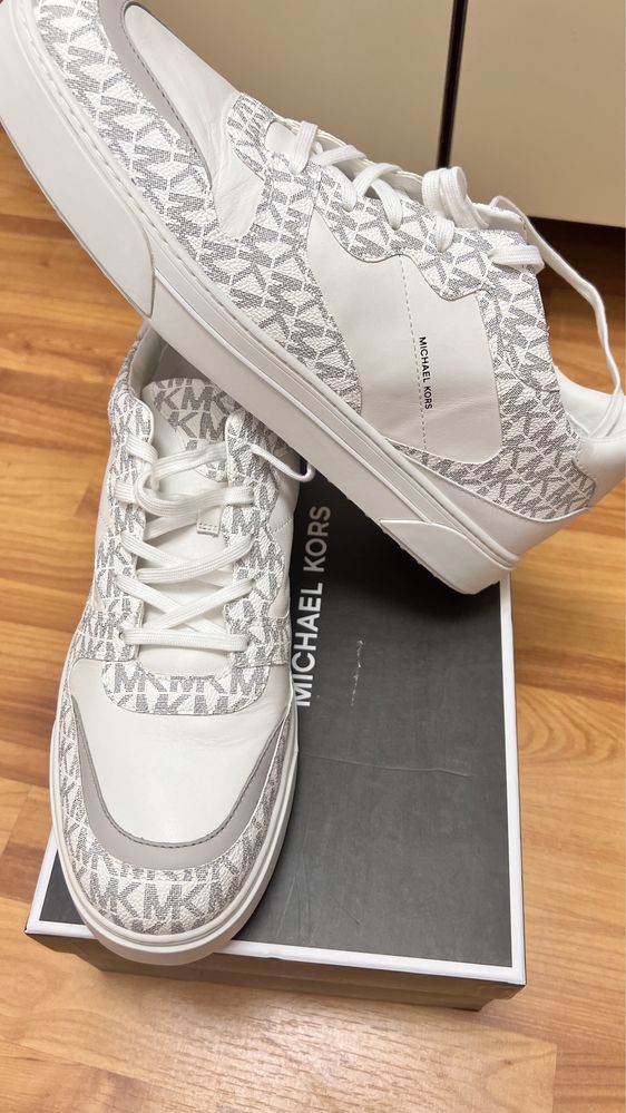 Adidasi Michael Kors 45 originali