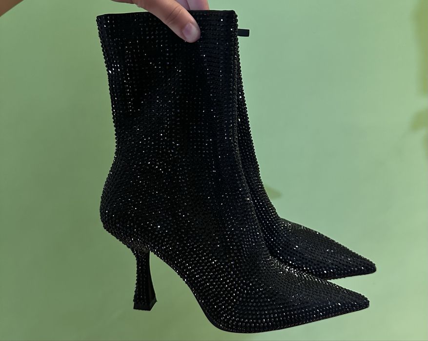 Официални обувки на Zara