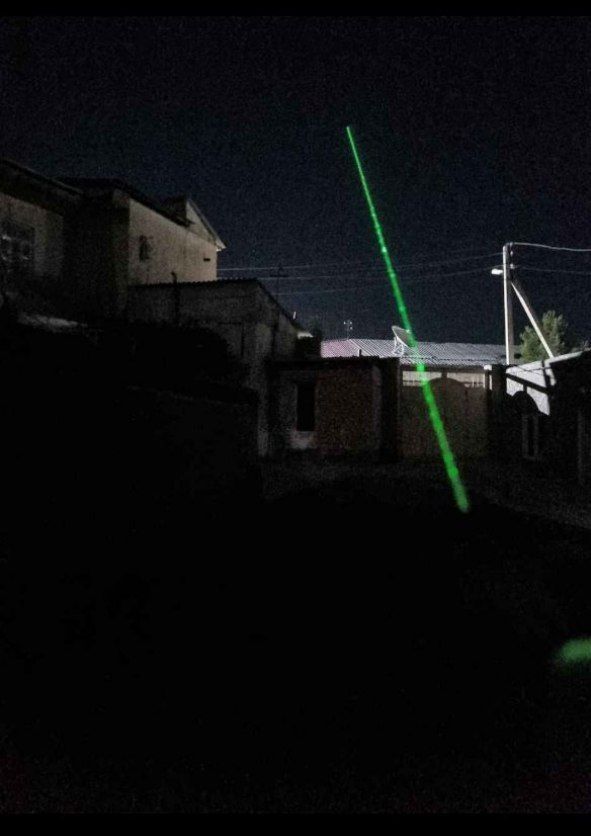 Ukazka, lazerli, 303 model, 5 km gacha yonadi