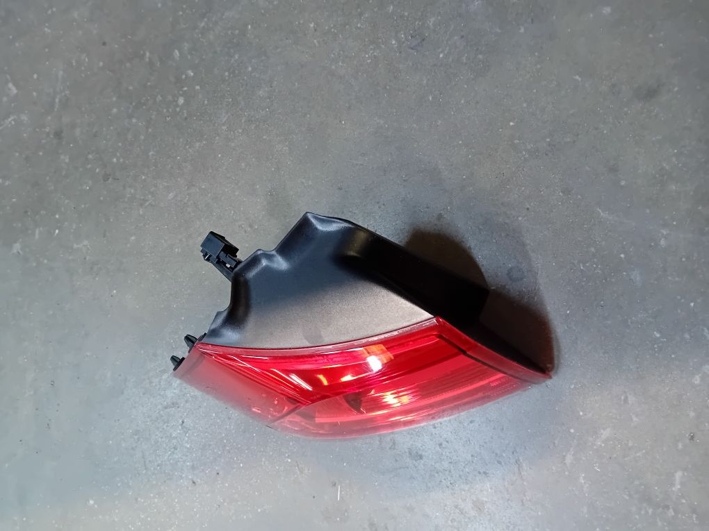 Lampa stop stanga Volkswagen Golf 7 NFL 2013-2016