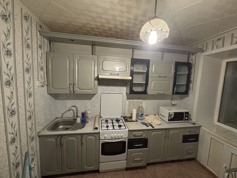 Продам кухонную гарнитуру