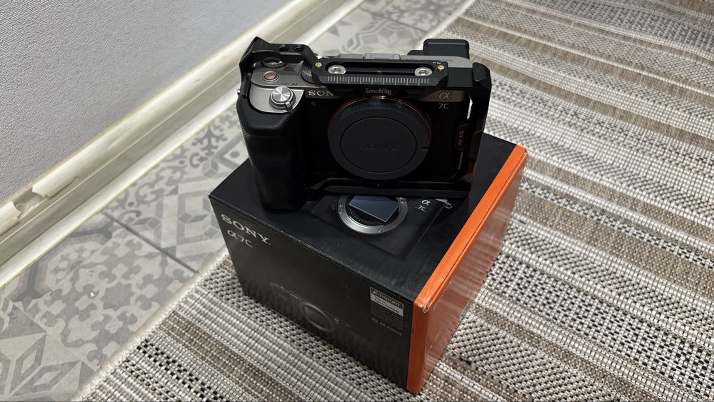 Продам тушку Sony A7C