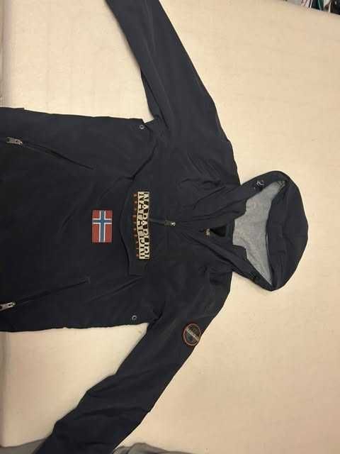 Napapijri яке - черно