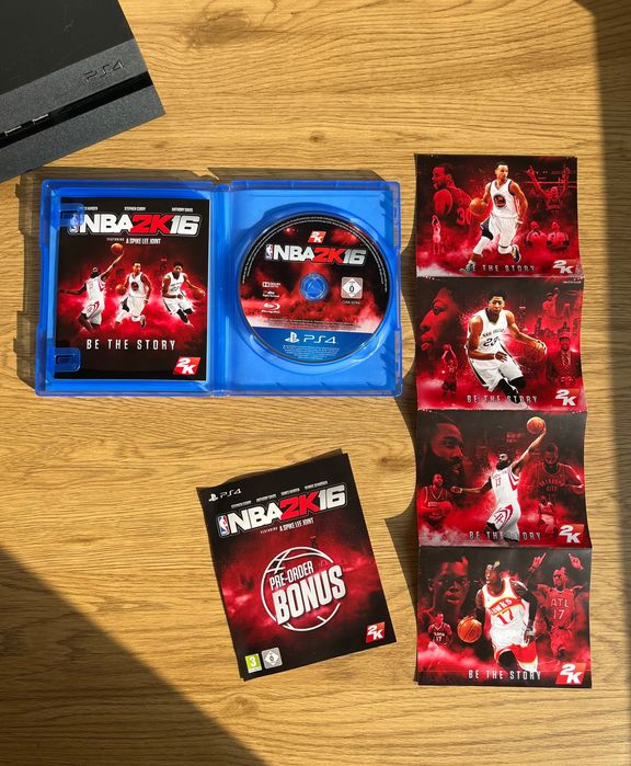 PlayStation 4, заедно с 6 игри