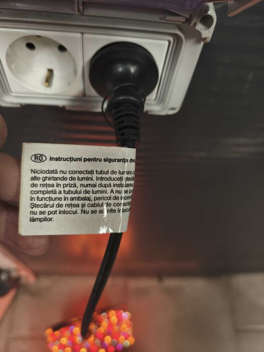 furtun LED exterior 25m instalatie decor casa iarna