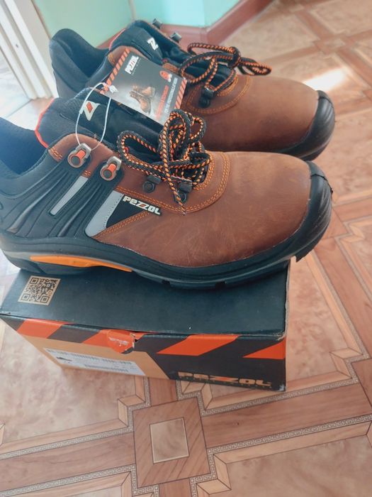 Обувь  от "PEZZOL