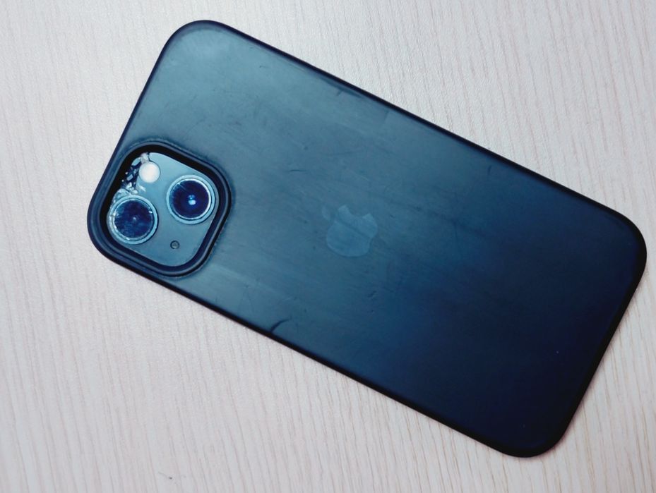 Продавам Iphone 13 128gb