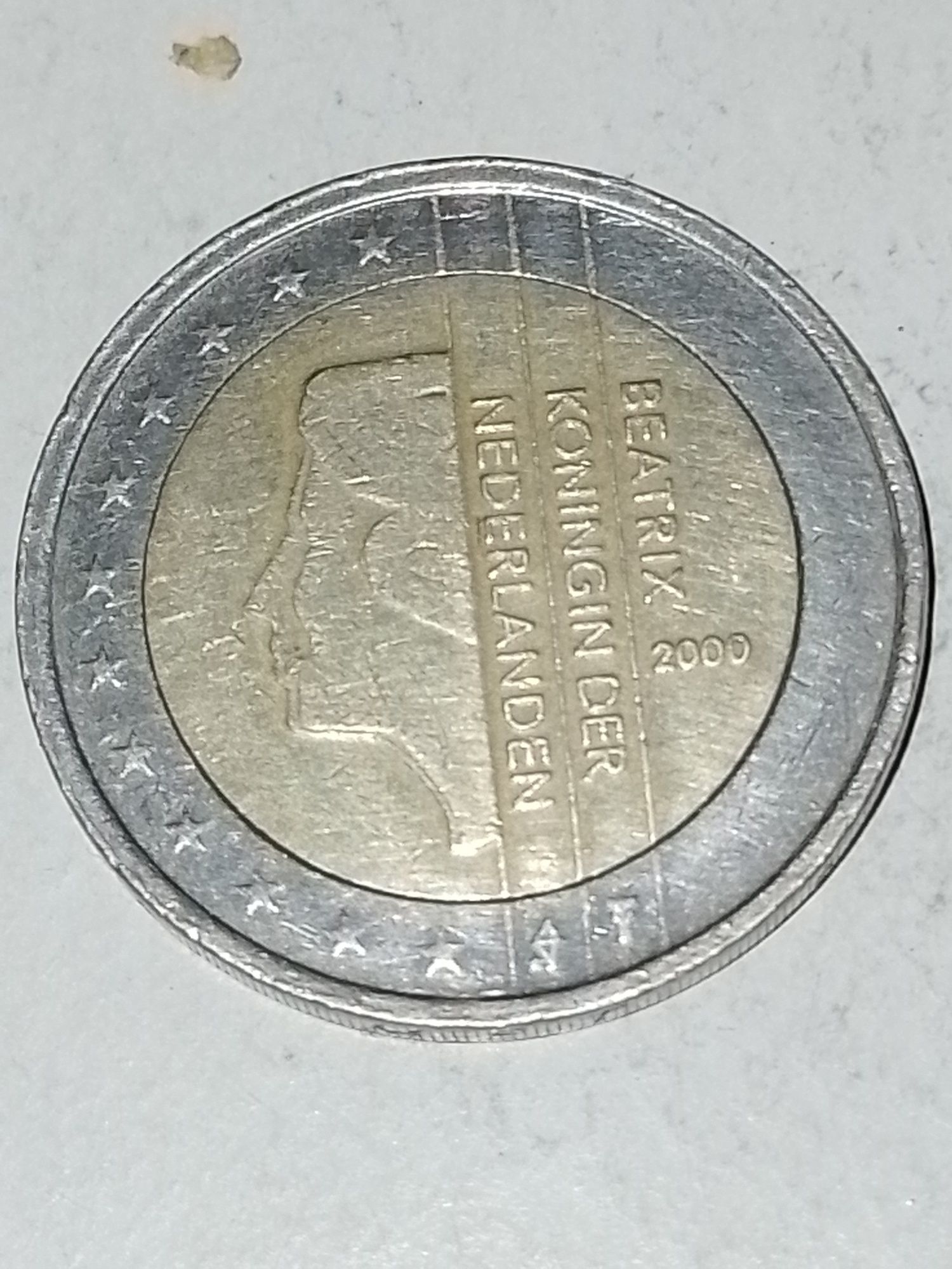 Ofer 2 monede euro rare din Olanda cu regina Biatrix de 2 euro