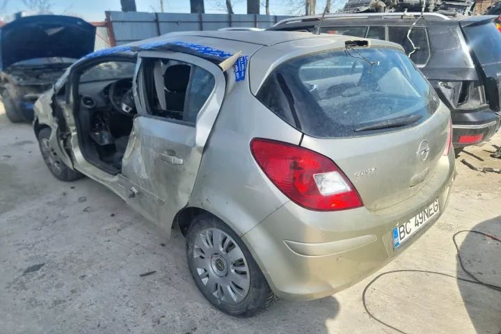 panou comanda clima ceasuri de bord maneta semanlizare Opel Corsa D motor 1.3cdti dezmembrez