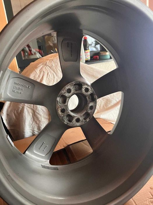 Jante Originale Audi R20 8.5J/20H2 4+0