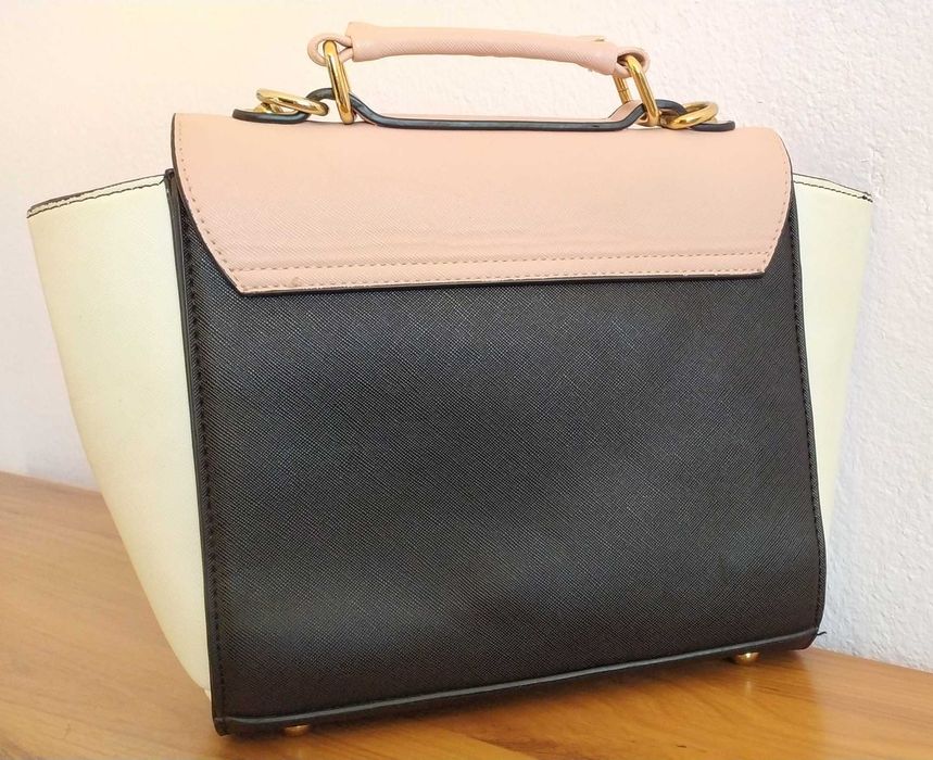 Стилна дамска чанта