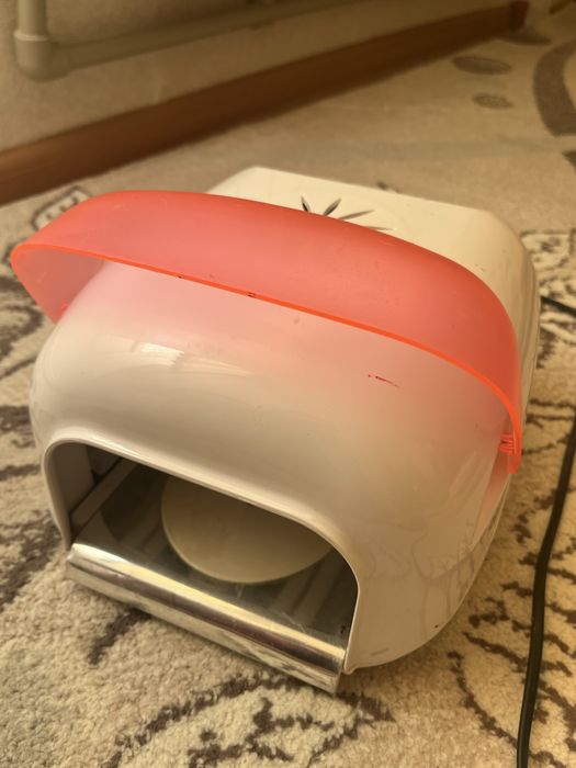 Лампа для сушки гель-лака