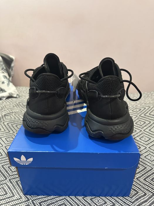 Adidasi Ozweego