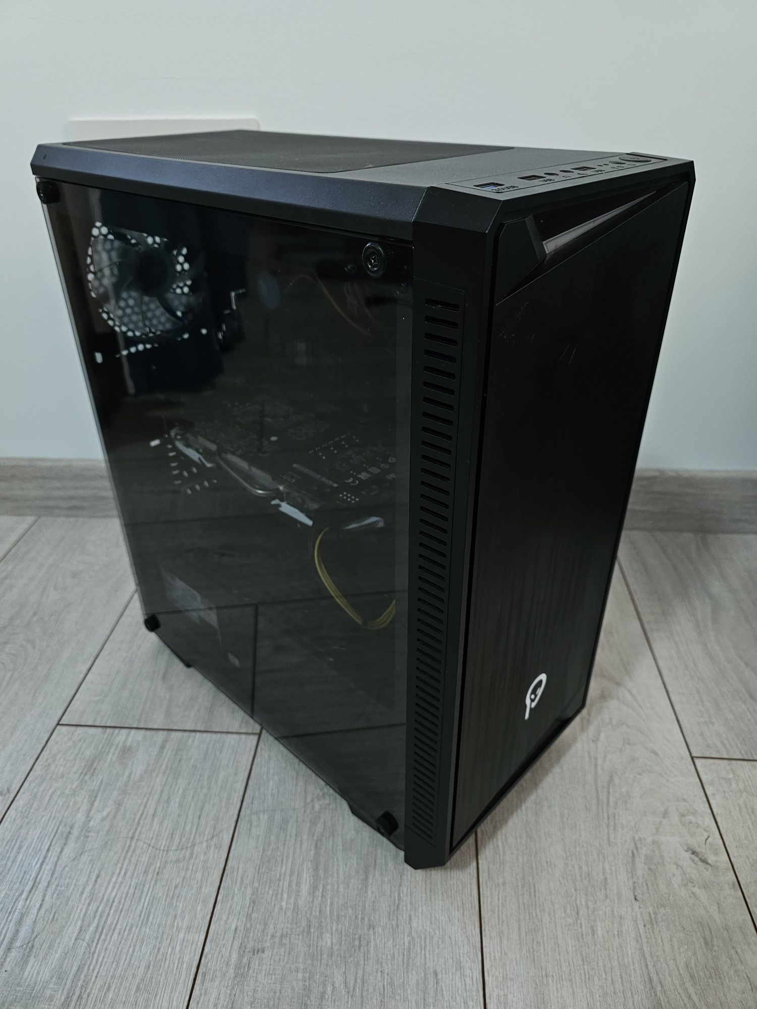 Vând unitate PC i3+1060+16G Ram