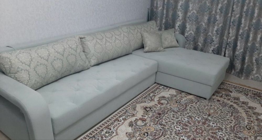 Диван угловой, срочно