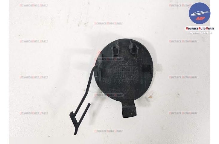 Ауди А3 / Audi A3 8V - Предна броня с капак за теглич, оригинална част