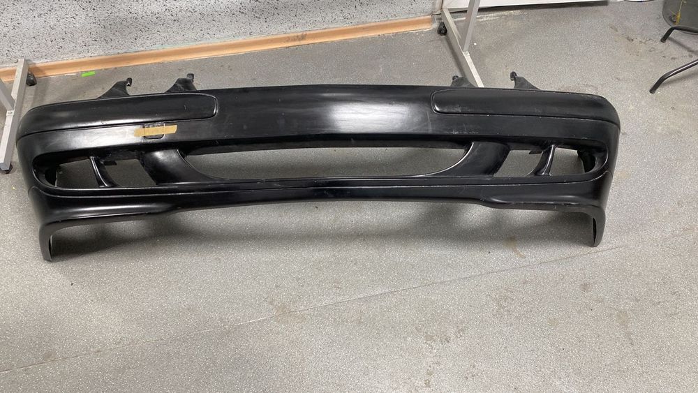 Мерседес 210 бампер лупарик капот порог фара лобовой хром решётка