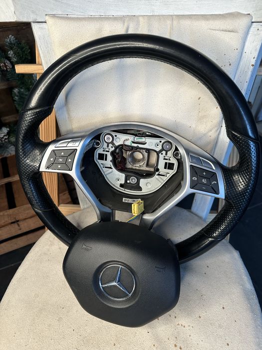 Волан Mercedes-Benz C-Class W204 AMG (C350)– оригинален