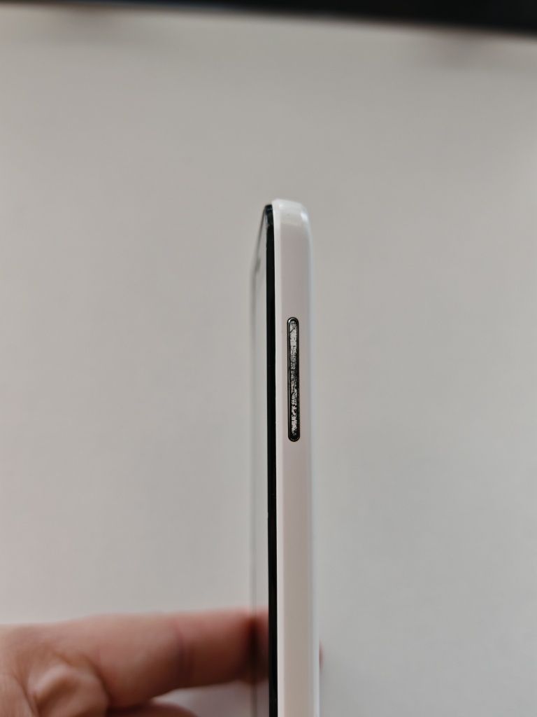 Orange Hi 4G smartphone