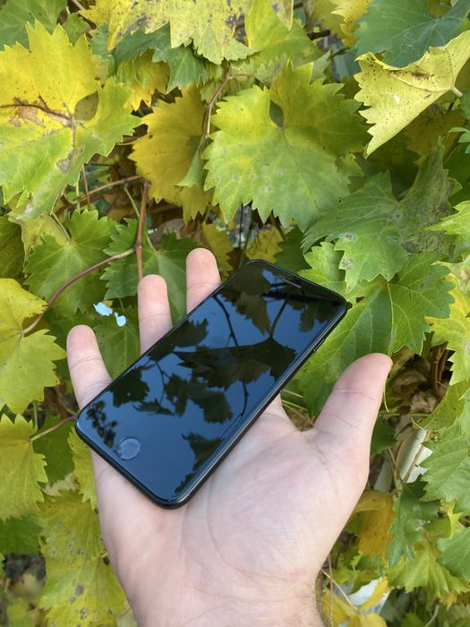 Vand iPhone SE 2022 128GB