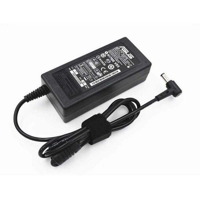 Asus  /  Toshiba  -  Оригинални зарядни за лаптоп, употребявани