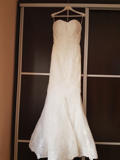 Rochie de mireasa "Fara Sposa"+voal lung