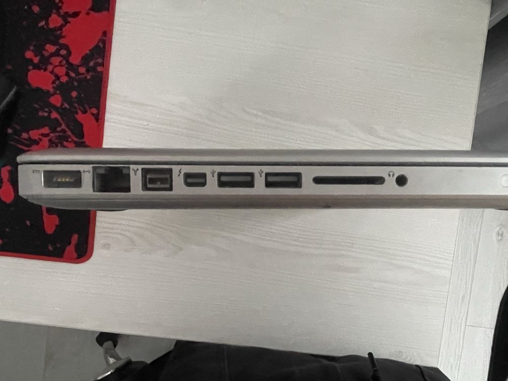 De vânzare: MacBook Pro 13” (Mid 2012)