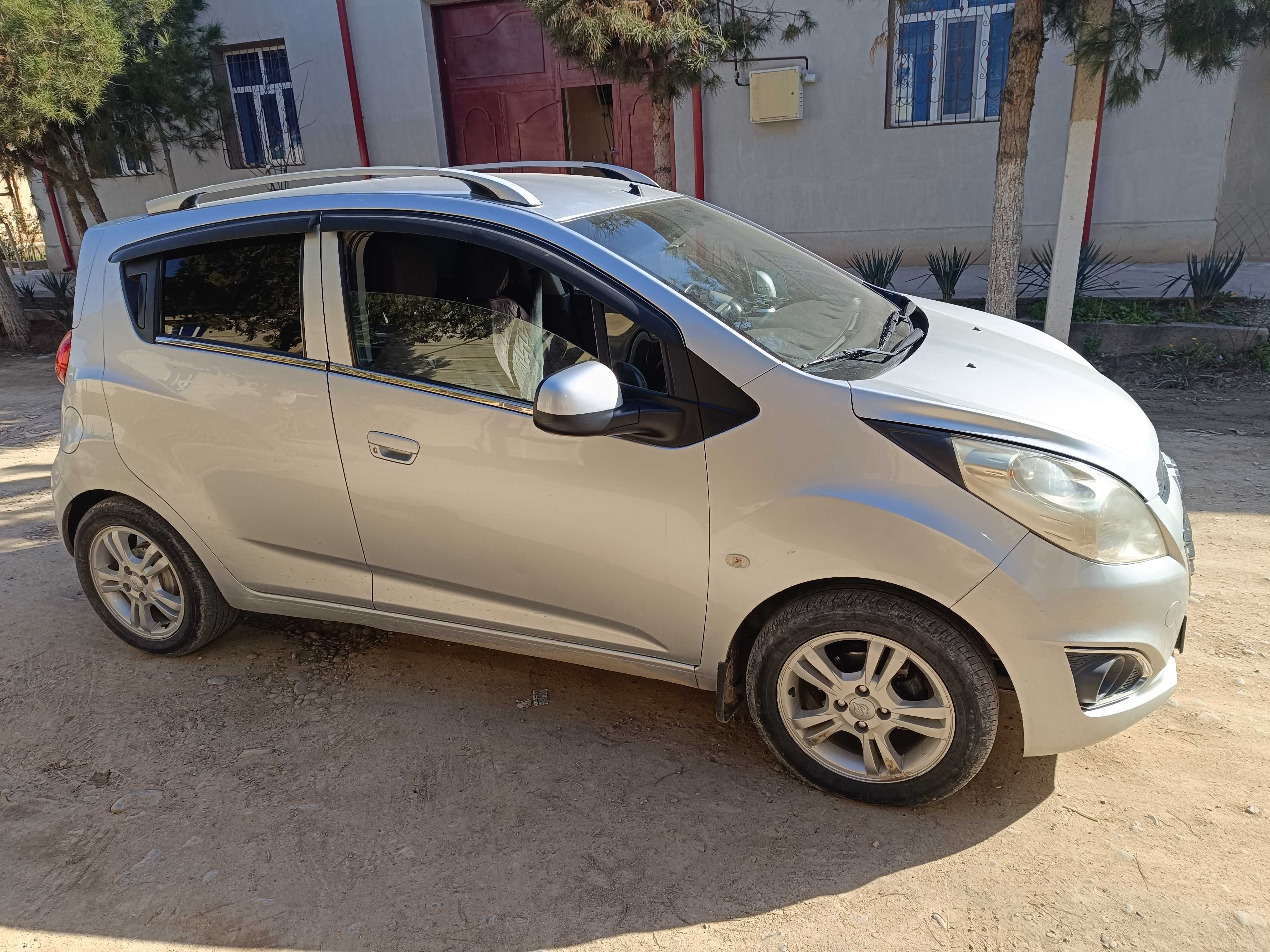 Chevrolet Spark 2015