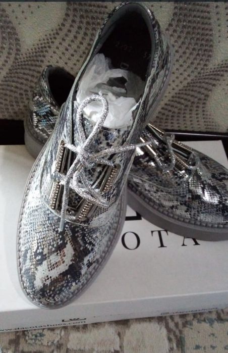 Продам обувь женский 23 000