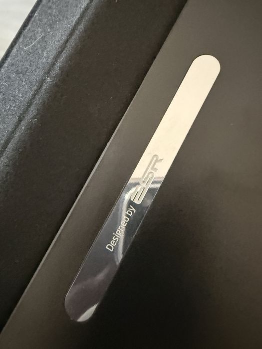 Huse Ipad 12.9 inch marca ESR