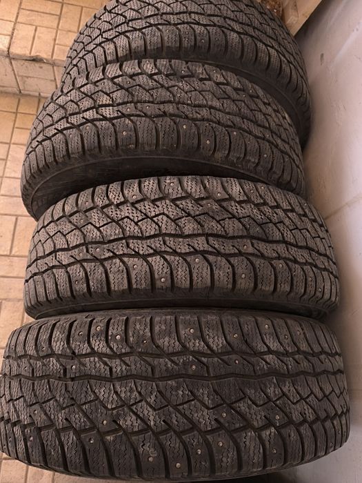 Шипованые шины Viatti 235/65/17