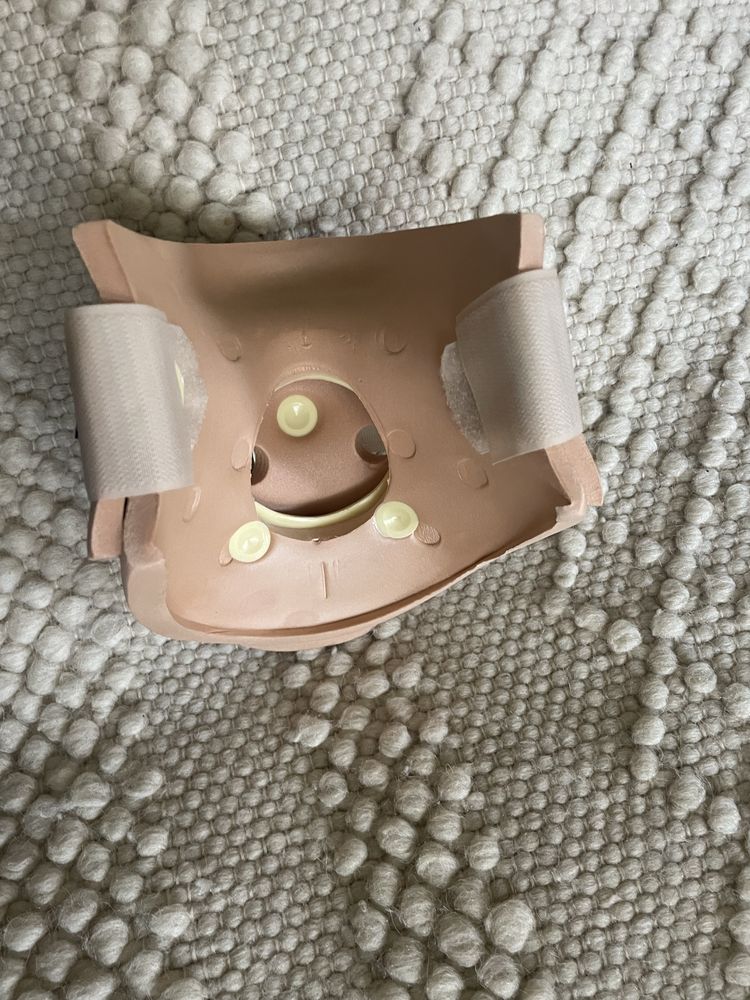 Guler cervical aproape nou