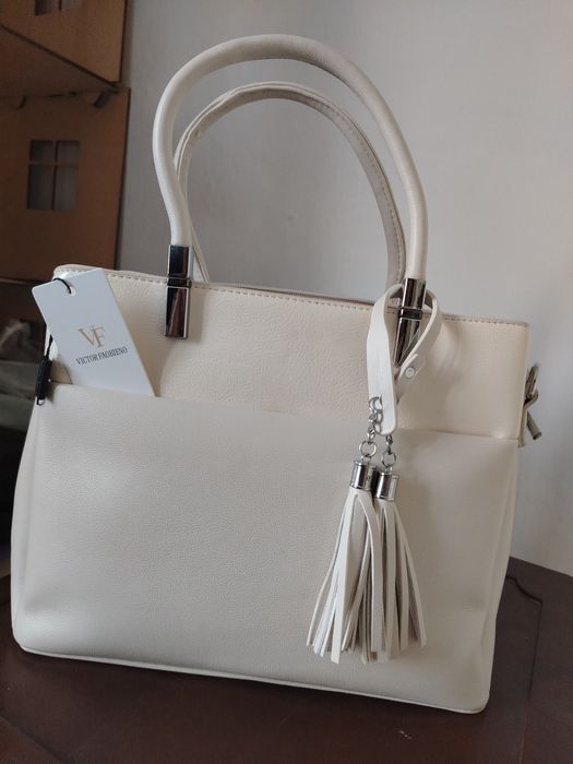 Сумкалар сатылады распродажа