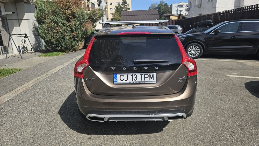 Volvo V60 Cross Country D4 AWD