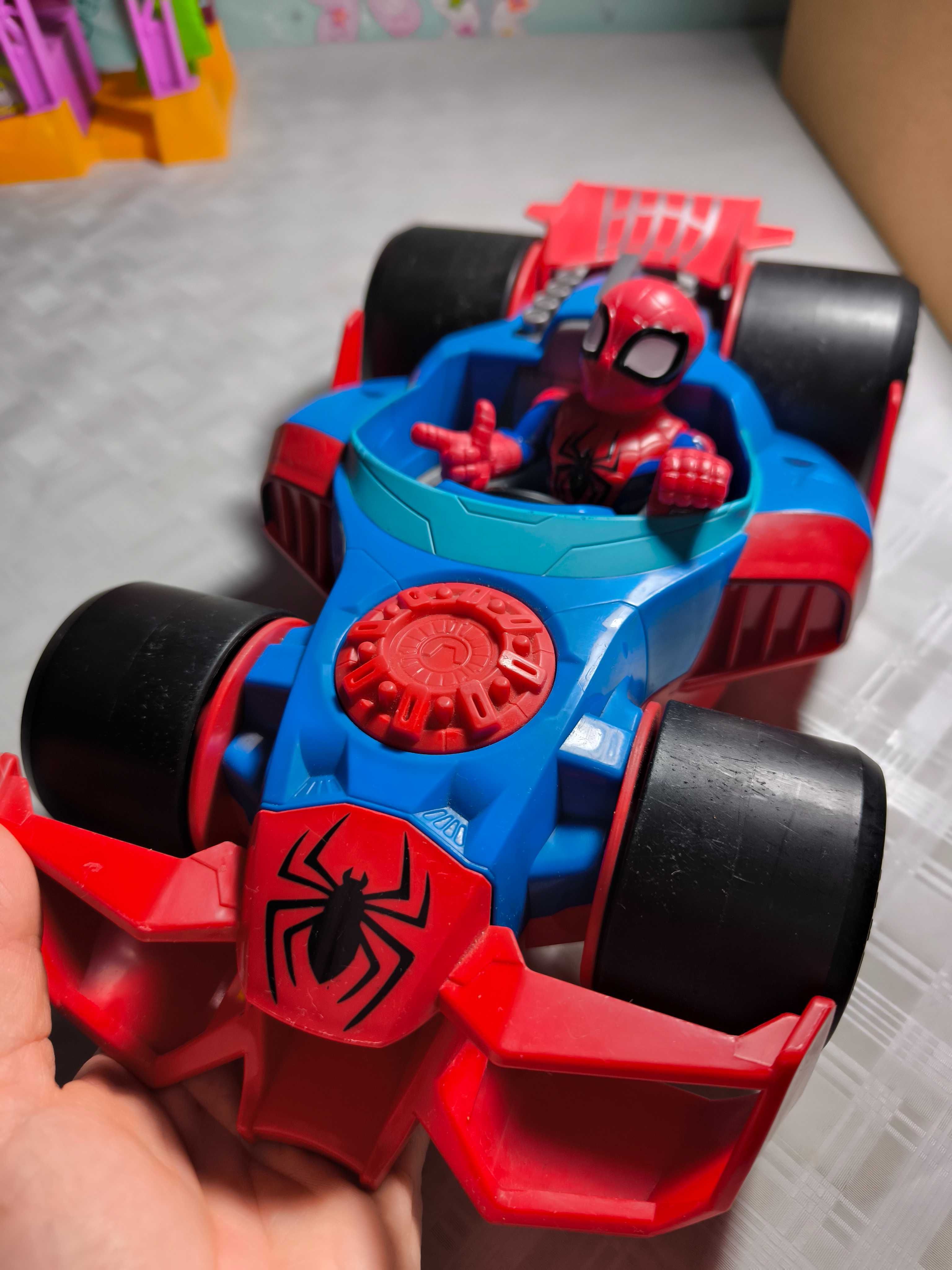 Mașina mare Spiderman, mare
