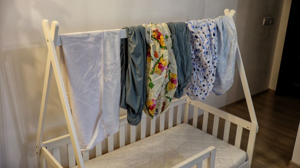 Pat copil 70x140, saltea, husa saltea, aproape nou