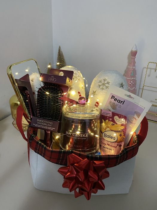 Coșulețe cadou pentru femei și bărbați