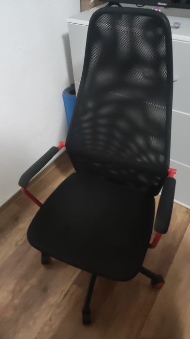 Vând scaun ikea, stare buna