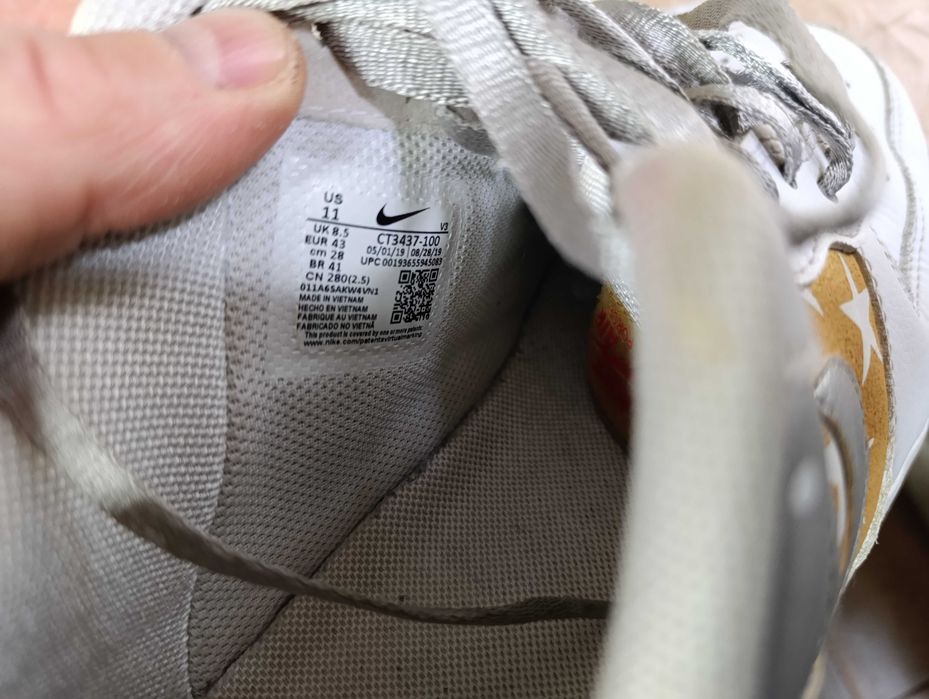 ''Nike Air Force 1 Low Metallic Gold Stars''оригинални маратонки 43 но