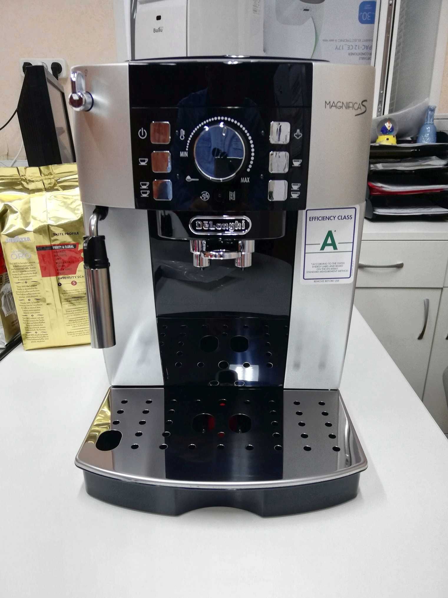 Кофемашина De’Longhi Magnifica S – компактная, удобная и вкусный кофе