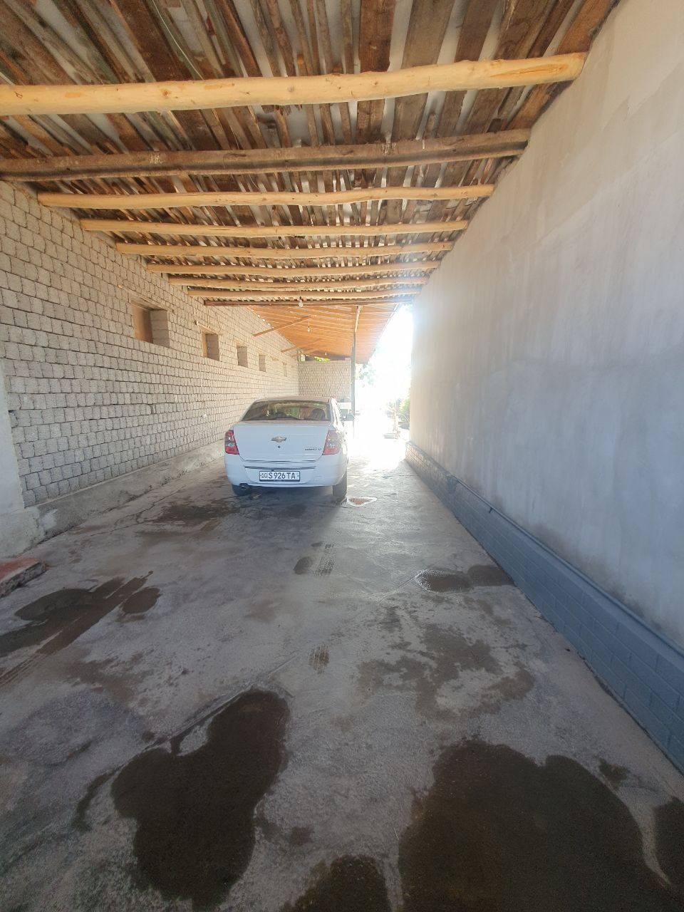 Srochna uy sotladi