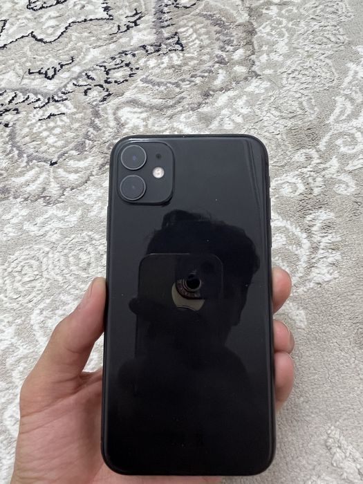 iPhone 11 в хорошом состояние