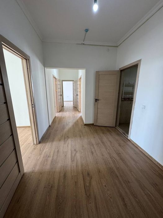 Motrid 3 xonali 87 kvadrat uy sotiladi